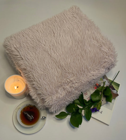 Mauve Faux Fur Blanket